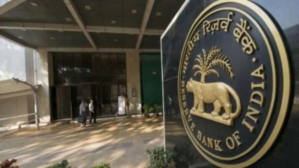 माइक्रोफाइनेंस: महिलाओं के आर्थिक सशक्तिकरण के योद्धा