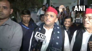 अखिलेश यादव ने कहा- सपा फिलहाल कांग्रेस और भाजपा दोनों से दूरी बनाए रखेगी, ममता को लेकर कही ये बात