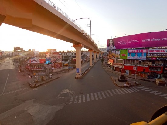 Maharashtra: Deserted roads in Nagpur following commencement of Janta Curfew  from 7 am today : Outlook Hindi