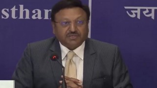 राजस्थान विधानसभा चुनाव: सीईसी राजीव कुमार बोले- स्वतंत्र और निष्पक्ष चुनाव कराने के लिए प्रतिबद्ध, 'घर से वोट देने' की सुविधा होगी शुरू