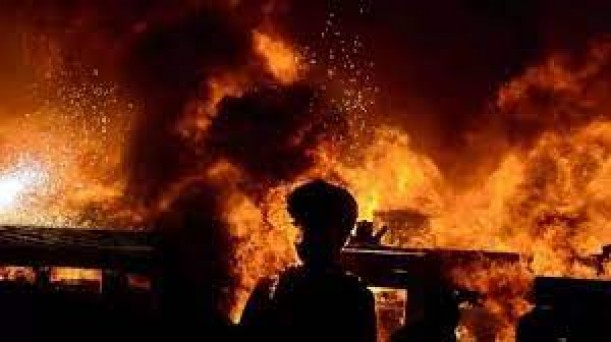 बांग्लादेश के ढाका में सात मंजिला इमारत में विस्फोट, दो महिलाओं समेत 17 की मौत; 100 से अधिक घायल