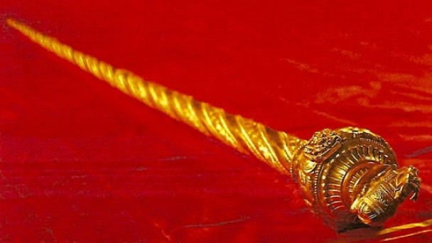 'सेंगोल' पर सियासी संग्राम: कांग्रेस का दावा- इसके अंग्रेजों से भारत को सत्ता हस्तांतरण का प्रतीक होने का कोई दस्तावेजी साक्ष्य नहीं