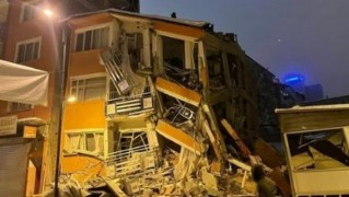 तुर्की, सीरिया में भूकंप से हुई मौतों की संख्या 9000 के पार पहुंची, जिंदगियां बचाने की जंग जारी