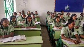 NCERT ने अब कक्षा 10 की किताबों से हटाया डेमोक्रेसी, पीरियोडिक टेबल का पूरा चैप्टर, जाने क्या दिया तर्क