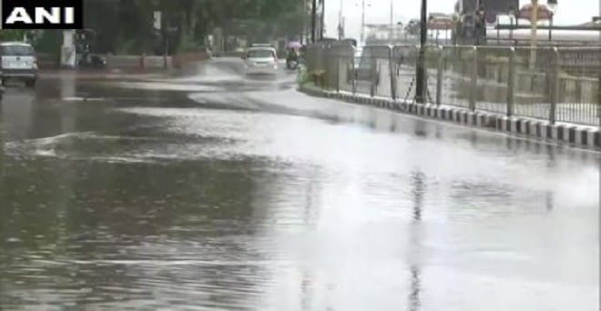 गोवा: पणजी समेत कई इलाकों में बारिश जारी।