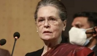 तेलंगाना विधानसभा चुनाव से पहले कांग्रेस ने लोगों के लिए की 6 गारंटी की घोषणा, महिलाओं को सस्ते गैस सिलेंडर के लिए मासिक भत्ता