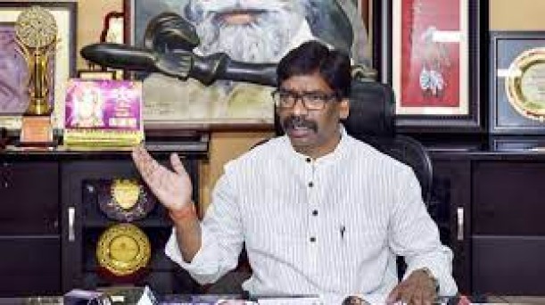 झारखंडः हेमंत ने राष्‍ट्रपति के सामने चला आदिवासी कार्ड, की अर्जुन मुंडा की तारीफ, सरना कोड और न्‍यायिक सेवा में आरक्षण की मांग की