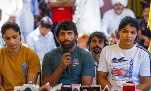 महिला पहलवानों का आरोप, जांच समिति बृजभूषण के प्रति पक्षपाती थी
