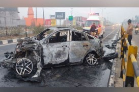 सड़क दुर्घटना में ऋषभ पंत घायल, अस्पताल में किए गए भर्ती, हादसे के बाद कार में लगी भीषण आग
