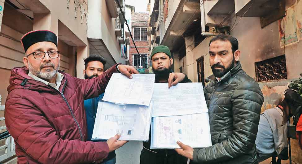 बनभूलपुरा के वासीः लोगों का दावा है कि उनके पास कागजात हैं